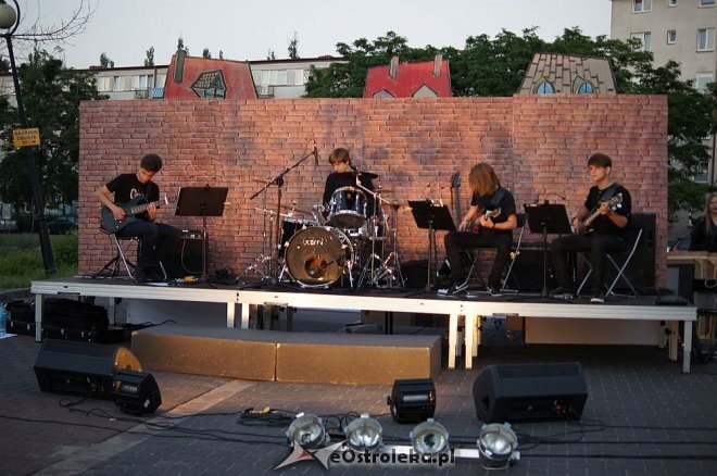 „Wolności... Oddać Nie Umiem” – koncert i spektakl plenerowy z okazji 25-lecia demokracji w Polsce [08.06.2014] - zdjęcie #68 - eOstroleka.pl