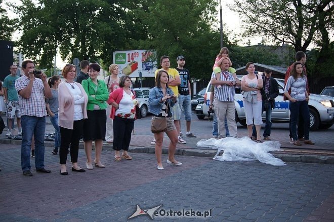 „Wolności... Oddać Nie Umiem” – koncert i spektakl plenerowy z okazji 25-lecia demokracji w Polsce [08.06.2014] - zdjęcie #63 - eOstroleka.pl