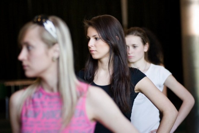 Przed finałem Miss Ostrołęki 2009 - próby  - zdjęcie #6 - eOstroleka.pl