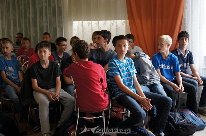 Łukasz Grzeszczyk spotykał się z młodymi piłkarzami z Ostrołęki [12,06,2014] - zdjęcie #1 - eOstroleka.pl