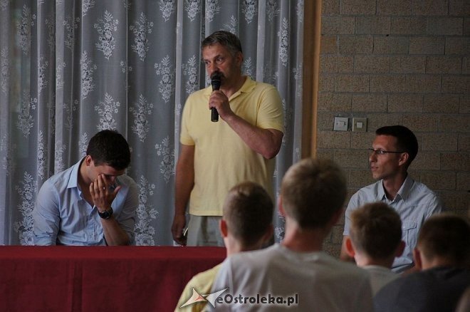 Łukasz Grzeszczyk spotykał się z młodymi piłkarzami z Ostrołęki [12,06,2014] - zdjęcie #22 - eOstroleka.pl