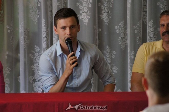 Łukasz Grzeszczyk spotykał się z młodymi piłkarzami z Ostrołęki [12,06,2014] - zdjęcie #25 - eOstroleka.pl