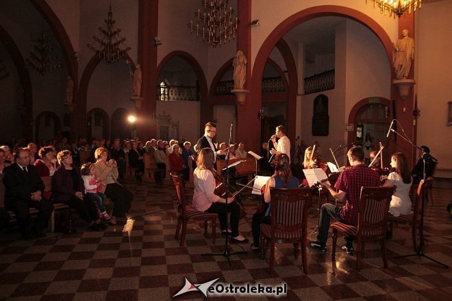 Ostrołęcka Orkiestra Kameralna i najpiękniejsze bajkowe piosenki [WIDEO, ZDJĘCIA] - zdjęcie #60 - eOstroleka.pl