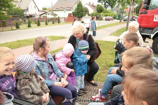 „Piknik z Rodzinką” na osiedlu Sienkiewicza [14.06.2014] - zdjęcie #3 - eOstroleka.pl