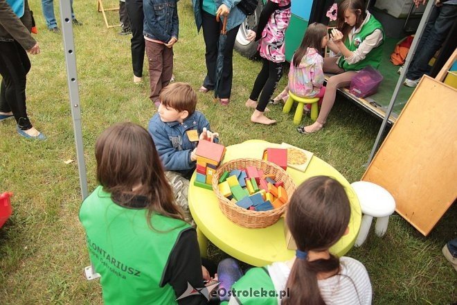 „Piknik z Rodzinką” na osiedlu Sienkiewicza [14.06.2014] - zdjęcie #14 - eOstroleka.pl
