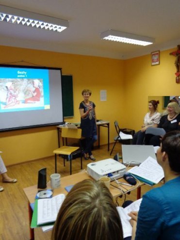 Szkolenie pt. „MAKATON system gestów i znaków – poziom podstawowy I” [18.06.2014] - zdjęcie #9 - eOstroleka.pl