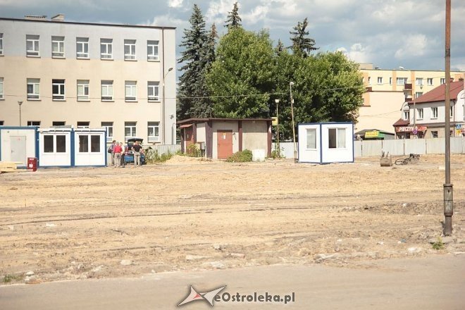 Ostrołęka: Ruszyły prace ziemne przy budowie Hali Targowej [18.06.2014] - zdjęcie #17 - eOstroleka.pl