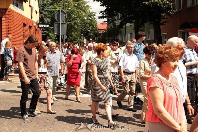 Procesja Bożego Ciała w sanktuarium pw. św Antoniego Padewskiego [19.06.2014] - zdjęcie #79 - eOstroleka.pl