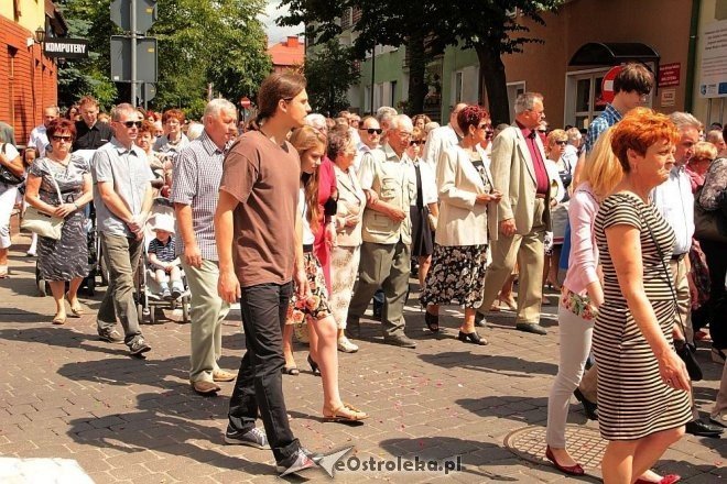 Procesja Bożego Ciała w sanktuarium pw. św Antoniego Padewskiego [19.06.2014] - zdjęcie #78 - eOstroleka.pl
