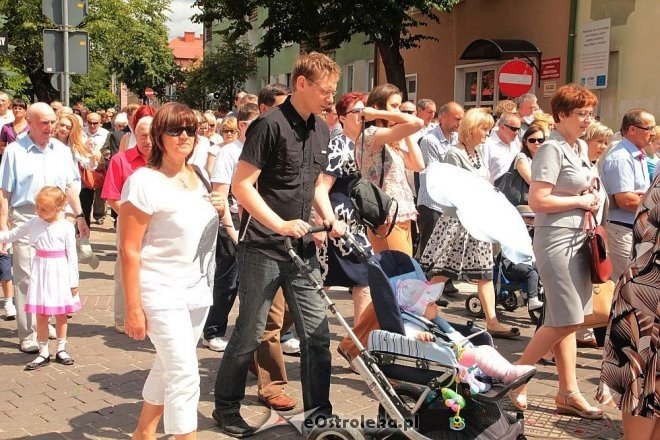 Procesja Bożego Ciała w sanktuarium pw. św Antoniego Padewskiego [19.06.2014] - zdjęcie #74 - eOstroleka.pl