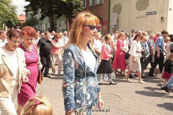 Procesja Bożego Ciała w sanktuarium pw. św Antoniego Padewskiego [19.06.2014] - zdjęcie #66 - eOstroleka.pl