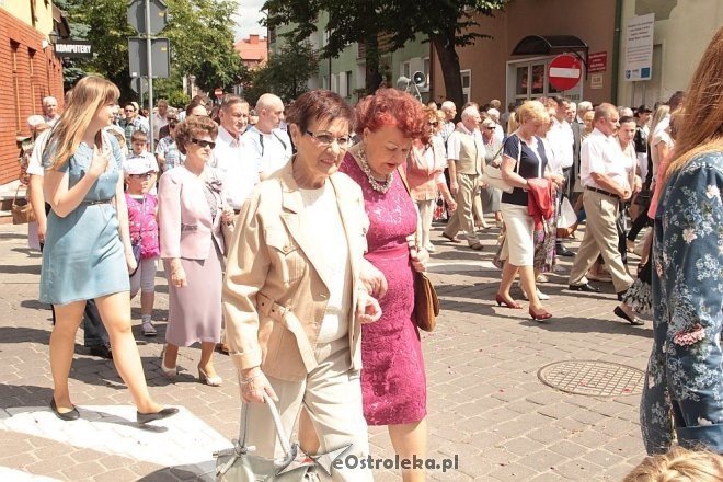 Procesja Bożego Ciała w sanktuarium pw. św Antoniego Padewskiego [19.06.2014] - zdjęcie #65 - eOstroleka.pl