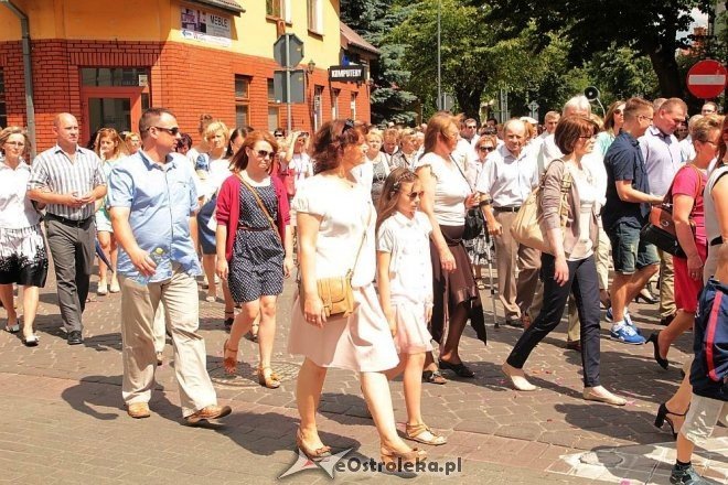 Procesja Bożego Ciała w sanktuarium pw. św Antoniego Padewskiego [19.06.2014] - zdjęcie #60 - eOstroleka.pl