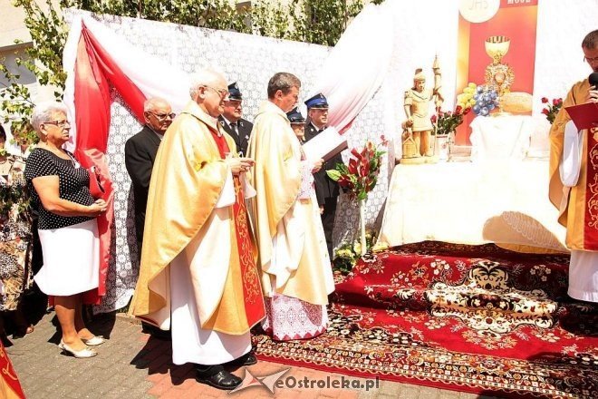 Procesja Bożego Ciała w sanktuarium pw. św Antoniego Padewskiego [19.06.2014] - zdjęcie #45 - eOstroleka.pl