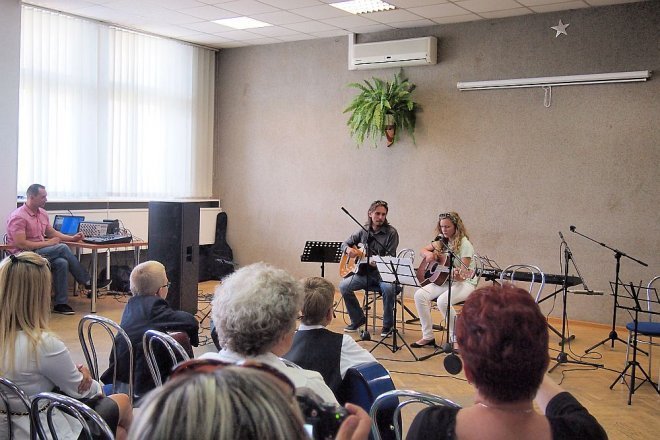 Zakończenie roku szkolnego w Szkole Muzyki Gama [21.06.2014] - zdjęcie #4 - eOstroleka.pl