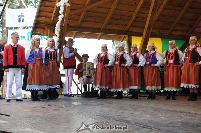 Wesele Kurpiowskie 2014: Ceremonia zaślubin po kurpiowsku [22.06.2014] - zdjęcie #217 - eOstroleka.pl