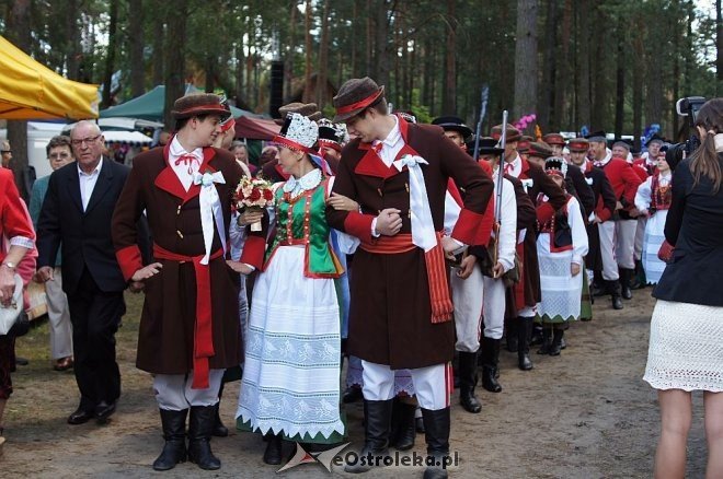 Wesele Kurpiowskie 2014: Ceremonia zaślubin po kurpiowsku [22.06.2014] - zdjęcie #196 - eOstroleka.pl