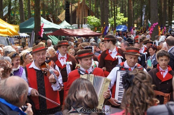Wesele Kurpiowskie 2014: Ceremonia zaślubin po kurpiowsku [22.06.2014] - zdjęcie #179 - eOstroleka.pl