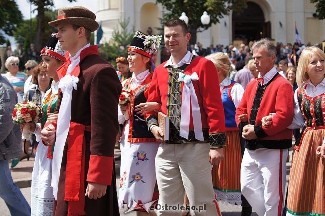 Wesele Kurpiowskie 2014: Ceremonia zaślubin po kurpiowsku [22.06.2014] - zdjęcie #9 - eOstroleka.pl