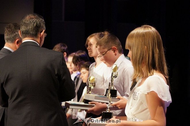 VII Samorządowa Gala Uczniowska [25.06.2014] - zdjęcie #81 - eOstroleka.pl