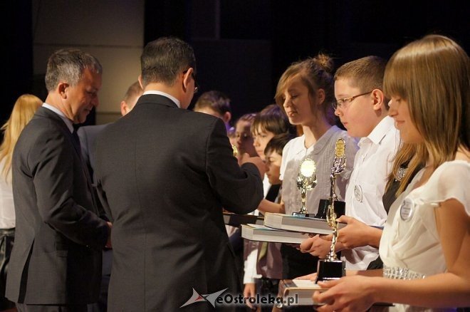 VII Samorządowa Gala Uczniowska [25.06.2014] - zdjęcie #79 - eOstroleka.pl