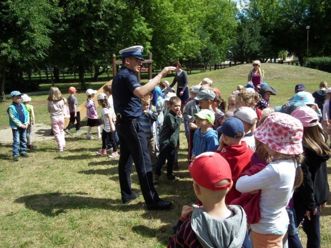 Policja: Profilaktyka wśród przedszkolaków [26.06.2014] - zdjęcie #10 - eOstroleka.pl