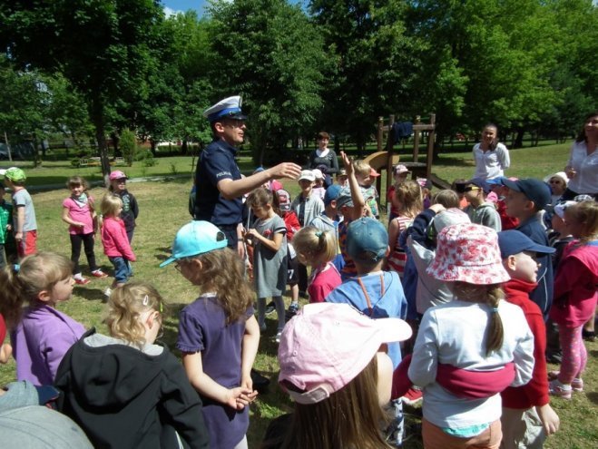 Policja: Profilaktyka wśród przedszkolaków [26.06.2014] - zdjęcie #7 - eOstroleka.pl