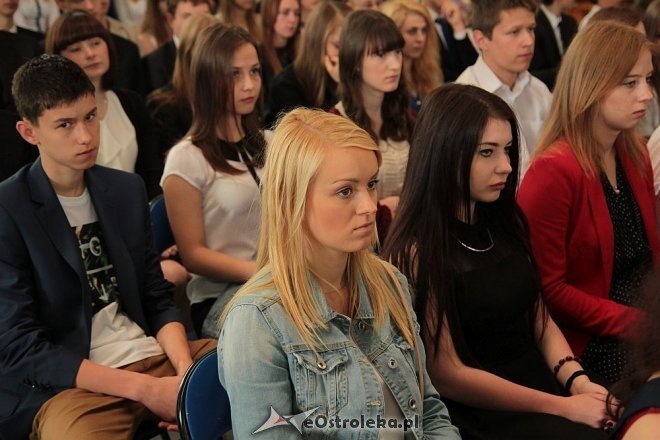 Zakończenie roku szkolnego w I Liceum Ogólnokształcącym [27.06.2014] - zdjęcie #13 - eOstroleka.pl