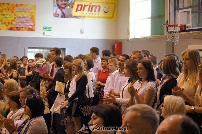 Zakończenie roku szkolnego w ZS 5 im. Unii Europejskiej w Ostrołęce [27.06.2014] - zdjęcie #9 - eOstroleka.pl