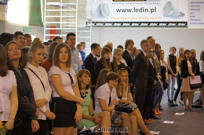 Zakończenie roku szkolnego w ZS 5 im. Unii Europejskiej w Ostrołęce [27.06.2014] - zdjęcie #5 - eOstroleka.pl