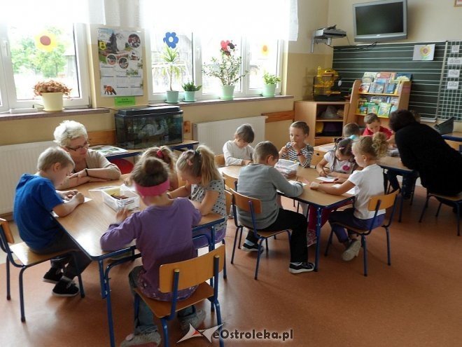 Spotkanie z Joanną Brodowską w Szkole Podstawowej „Pod Dębami” w Nasiadkach [27.06.2014] - zdjęcie #5 - eOstroleka.pl