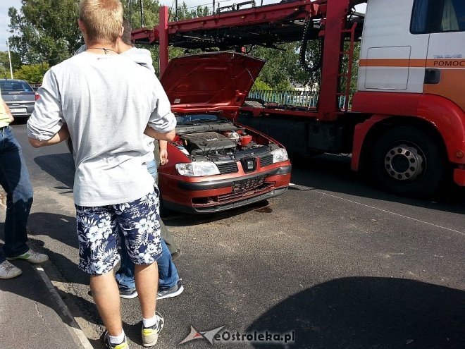 Karambol na „starym moście”. Zderzyły się cztery pojazdy [27.06.2014] - zdjęcie #1 - eOstroleka.pl