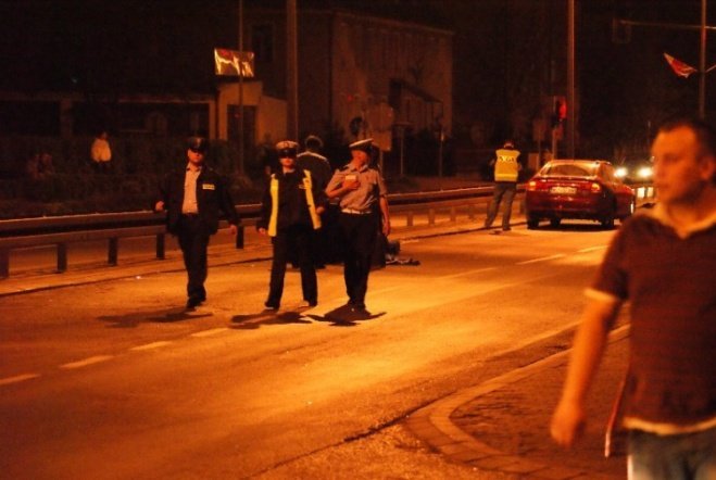 Śmiertelny wypadek na ul. Tragutta (01.05.09) - zdjęcie #20 - eOstroleka.pl