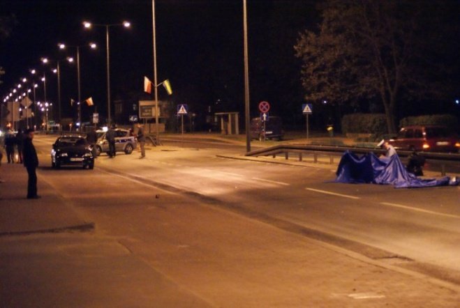 Śmiertelny wypadek na ul. Tragutta (01.05.09) - zdjęcie #6 - eOstroleka.pl