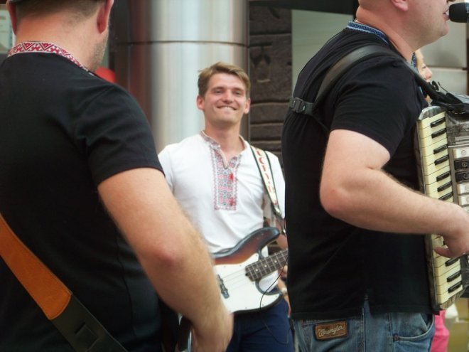 Koncert zespołu Tuhaj Bej w Galerii Bursztynowej (06.06.2014) - zdjęcie #3 - eOstroleka.pl