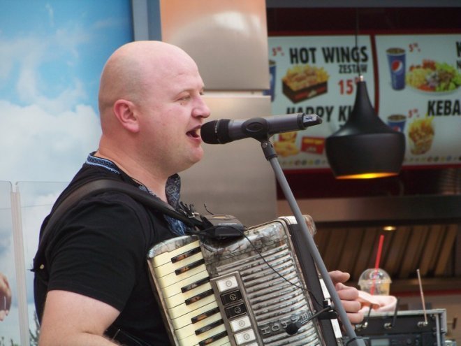 Koncert zespołu Tuhaj Bej w Galerii Bursztynowej (06.06.2014) - zdjęcie #34 - eOstroleka.pl