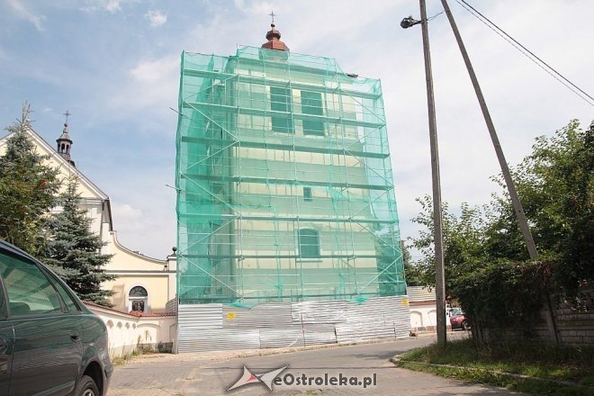 Remont dzwonnicy w ostrołęckiej Farze [11.08.2014] - zdjęcie #1 - eOstroleka.pl