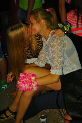 Hawajska Noc w klubie Ibiza Zalesie[26.07.2014] - zdjęcie #81 - eOstroleka.pl