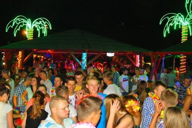 Hawajska Noc w klubie Ibiza Zalesie[26.07.2014] - zdjęcie #86 - eOstroleka.pl