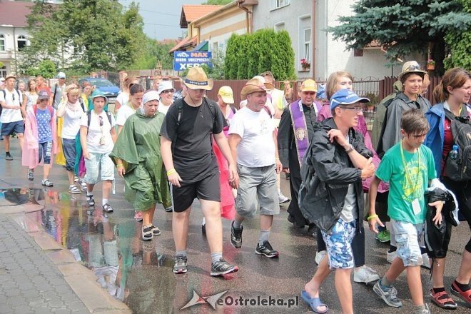 Piesza ełcka pielgrzymka na Jasną Górę zawitała do Ostrołęki [31.07.2014] - zdjęcie #28 - eOstroleka.pl