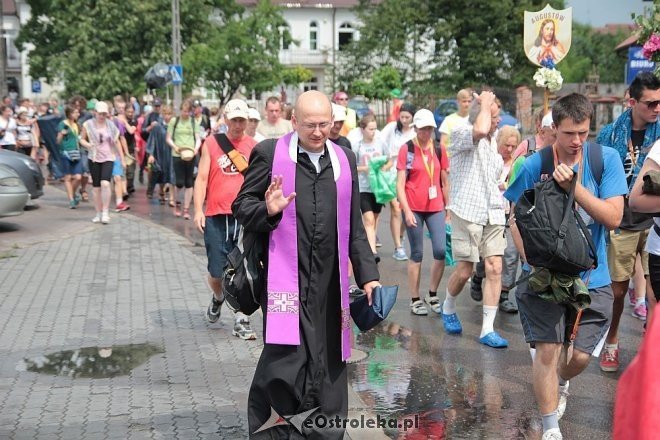 Piesza ełcka pielgrzymka na Jasną Górę zawitała do Ostrołęki [31.07.2014] - zdjęcie #59 - eOstroleka.pl