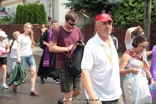 Piesza ełcka pielgrzymka na Jasną Górę zawitała do Ostrołęki [31.07.2014] - zdjęcie #38 - eOstroleka.pl