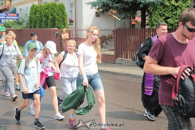 Piesza ełcka pielgrzymka na Jasną Górę zawitała do Ostrołęki [31.07.2014] - zdjęcie #37 - eOstroleka.pl