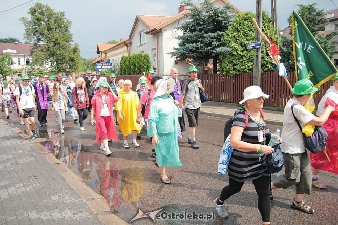 Piesza ełcka pielgrzymka na Jasną Górę zawitała do Ostrołęki [31.07.2014] - zdjęcie #31 - eOstroleka.pl
