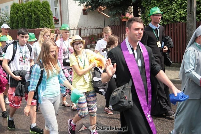 Piesza ełcka pielgrzymka na Jasną Górę zawitała do Ostrołęki [31.07.2014] - zdjęcie #91 - eOstroleka.pl