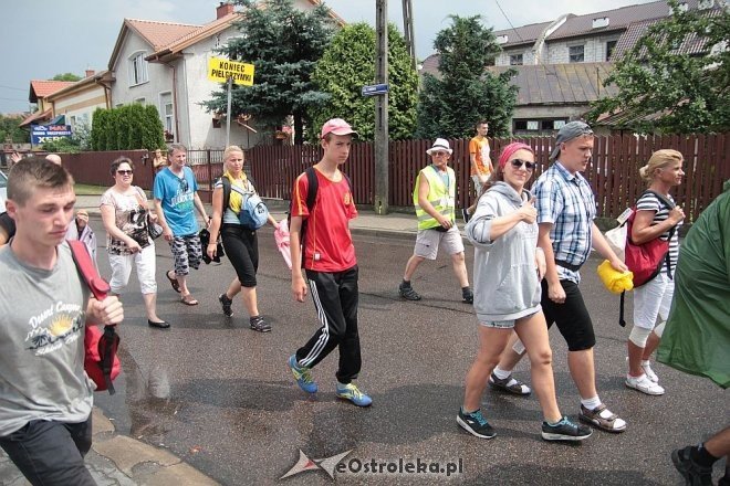 Piesza ełcka pielgrzymka na Jasną Górę zawitała do Ostrołęki [31.07.2014] - zdjęcie #116 - eOstroleka.pl