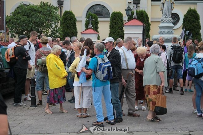 Ostrołęccy pielgrzymi wyruszyli na Jasną Górę [01.08.2014] - zdjęcie #110 - eOstroleka.pl