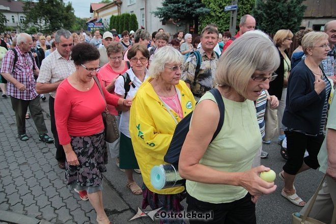 Ostrołęccy pielgrzymi wyruszyli na Jasną Górę [01.08.2014] - zdjęcie #24 - eOstroleka.pl