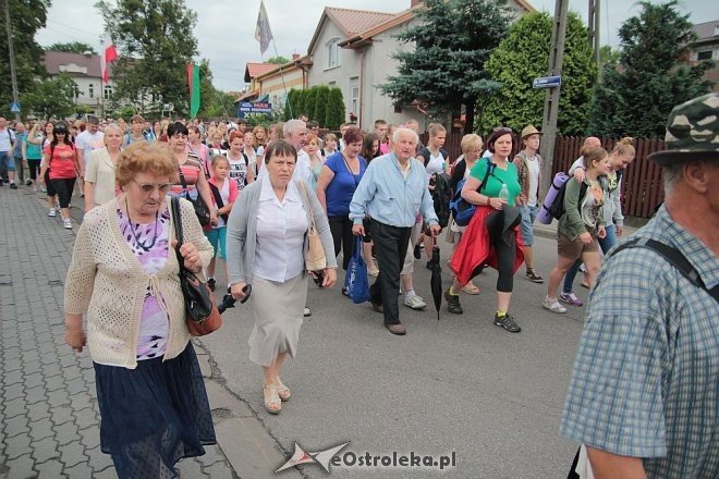 Ostrołęccy pielgrzymi wyruszyli na Jasną Górę [01.08.2014] - zdjęcie #40 - eOstroleka.pl