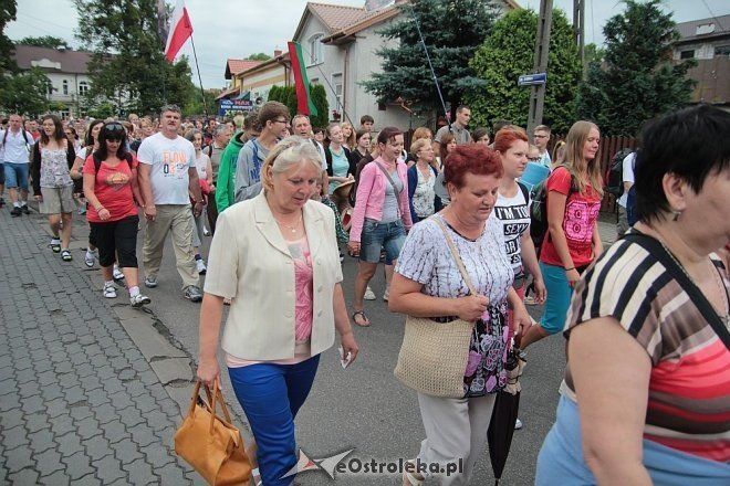 Ostrołęccy pielgrzymi wyruszyli na Jasną Górę [01.08.2014] - zdjęcie #43 - eOstroleka.pl